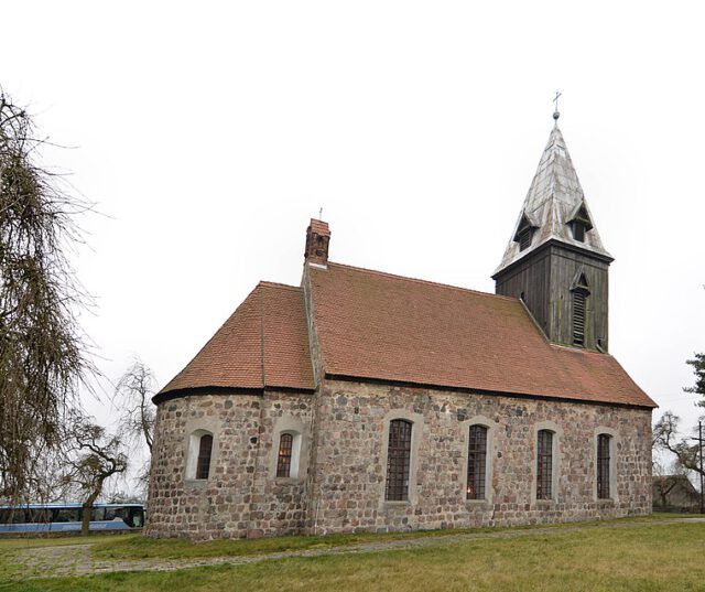 Kirche von Czachów. CC BY-SA 4.0.